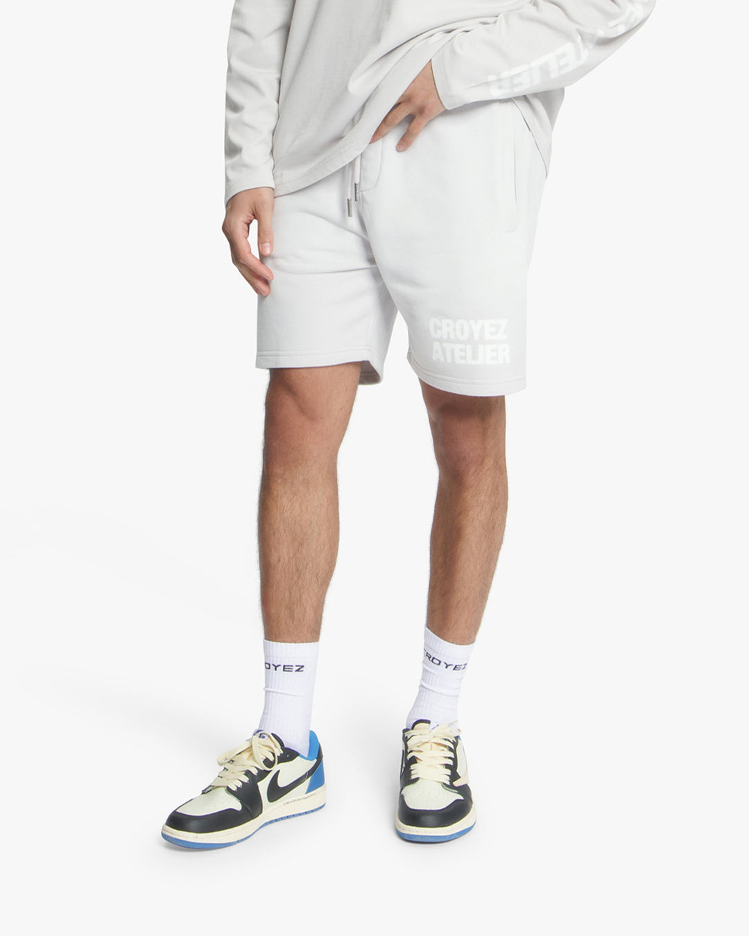 Croyez Sprayed Atelier Shorts | Light Grey